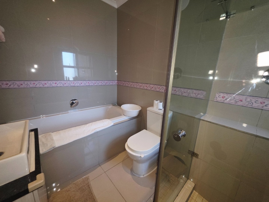 3 Bedroom Property for Sale in Parklands North Western Cape